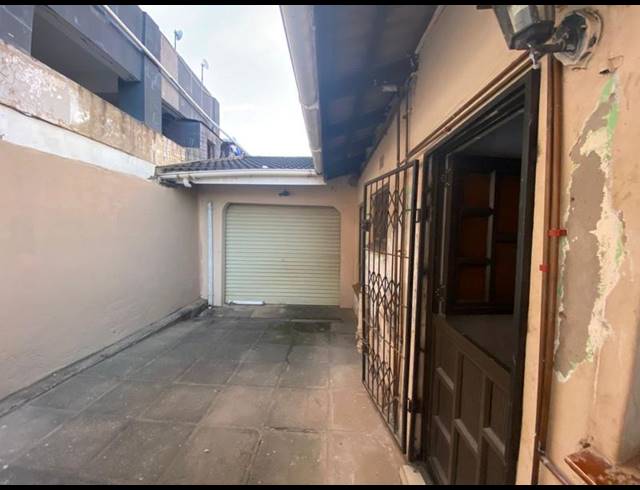 5 BEDROOM HOUSE FOR SALE IN SOUTHGATE
